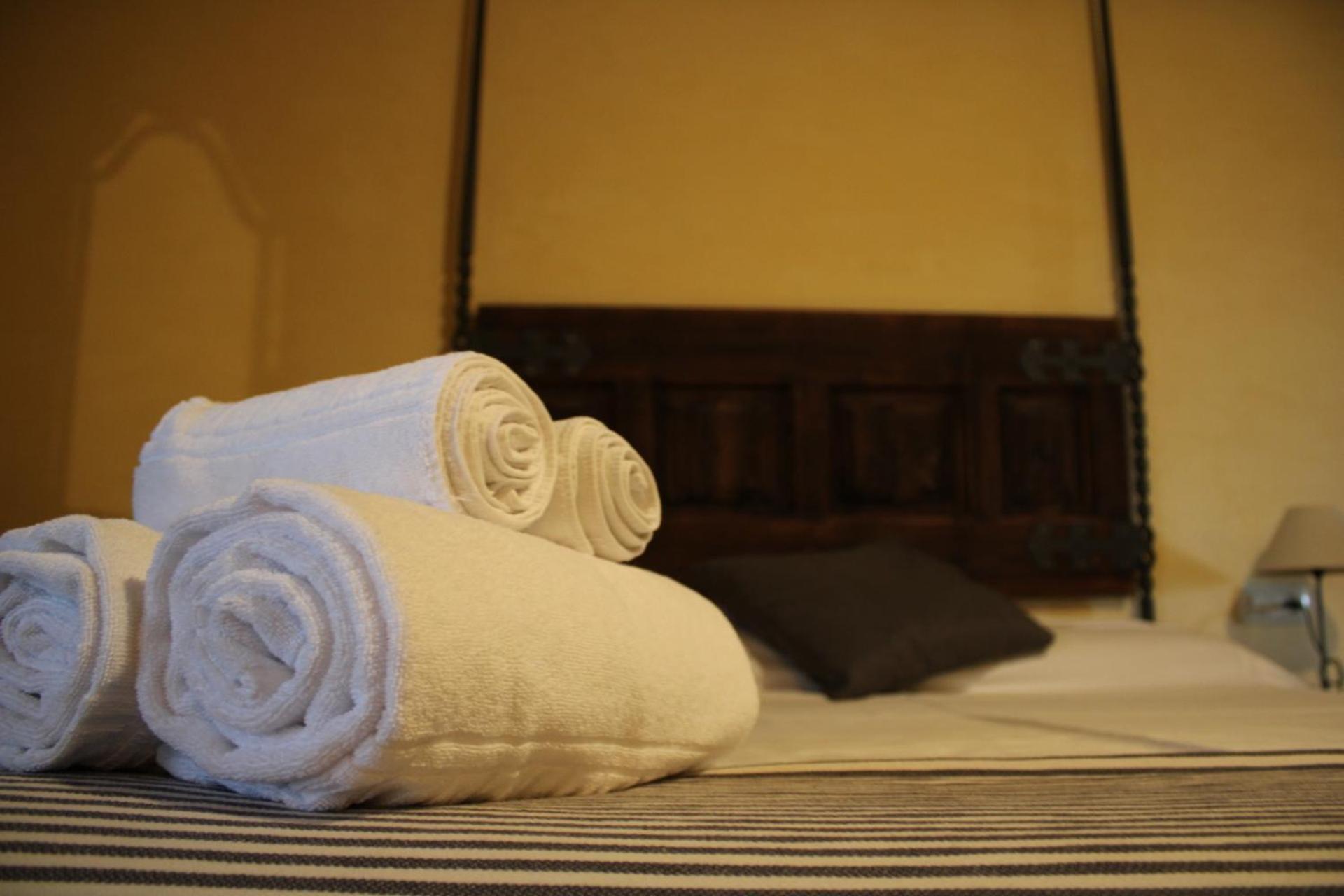 Apartaments Rurals Ai Manyac San Miguel de Cruilles 外观 照片